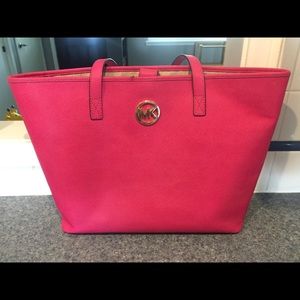 Bubblegum Pink Michael Kors Purse